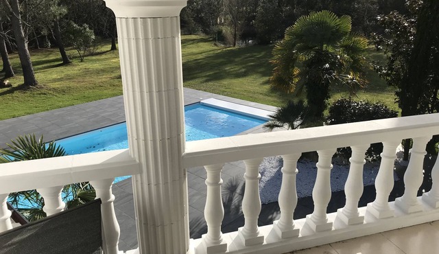 Luxury villa 250 m2 near Bassin d'Arcachon 12 people