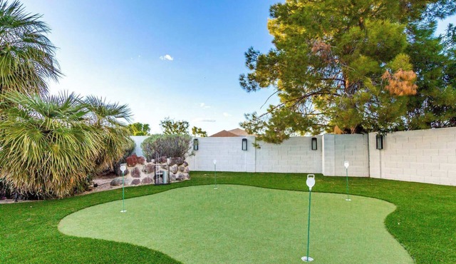 Luxury Villa 6BR home, 5 En-suite Bathrooms & Pool