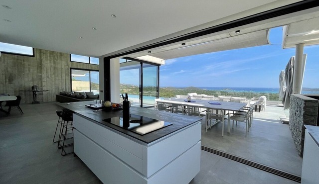Luxury Villa Alba with panoramic sea view, 7 bedrooms Heated swimming pool
