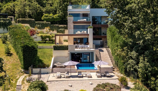 Luxury Villa AltaVista near Opatija for 8 people with wellness, private mini golf court & amazing sea view