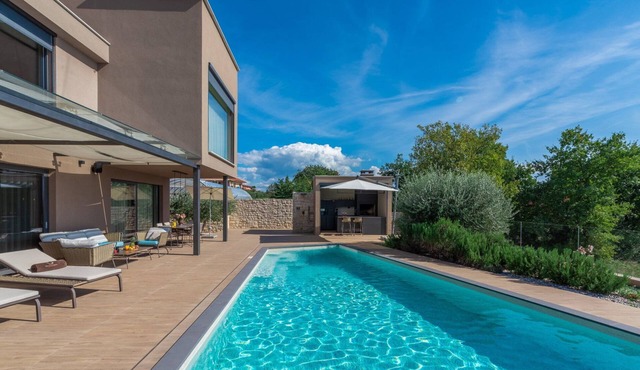 Luxury Villa Arcadia with Pool