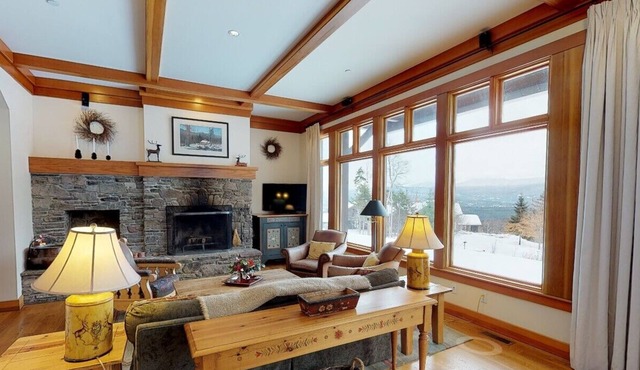 Luxury Villa at von Trapp Lodge & Resort - 8 Person, 3 Bed/3.5 Bath; 8/21 - 8/28
