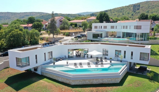 Luxury villa Azure in Imotski, wellness oasis
