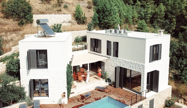 Luxury villa Breathtaking views Prime location