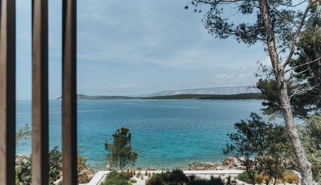 Luxury Villa Cliff with Heated Pool