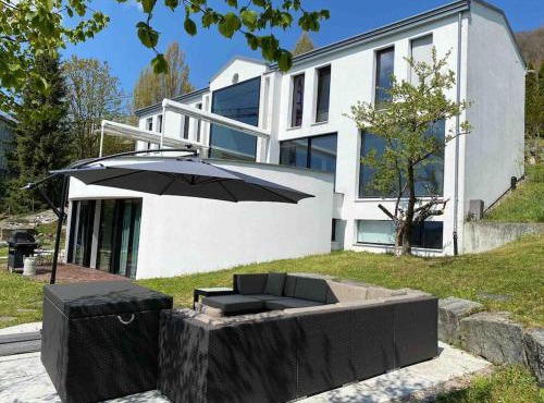 Luxury Villa close to Zürich/View/Sauna/Garden