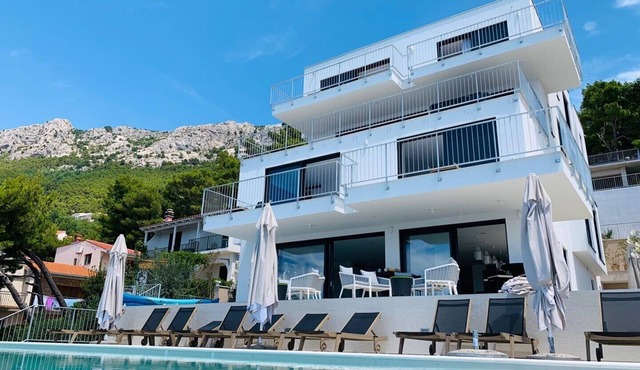 Luxury villa Colomba in Brela, seafront