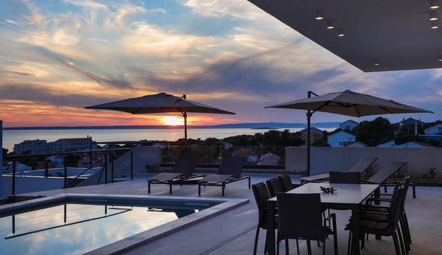Luxury Villa del Sol