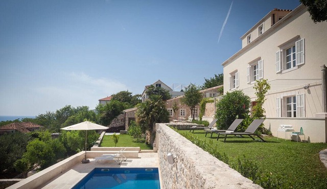 Luxury Villa Dubrovnik Heaven with private pool and sauna in center of Dubrovnik