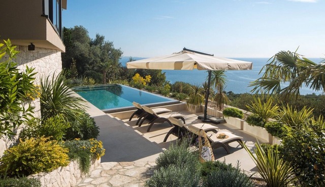 Luxury Villa Energy Orebic with Heated Pool
