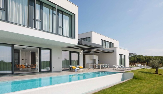 Luxury Villa Euphoria with Pool I