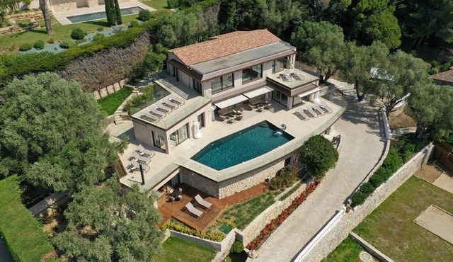 Luxury Villa for Rent in Mougins