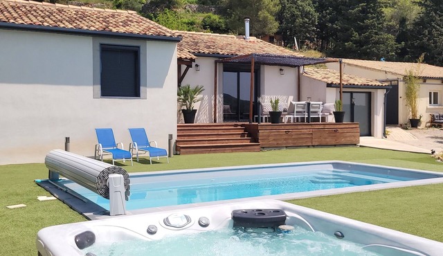 Luxury villa surrounded by nature with heated swimming pool and outdoor jacuzzi