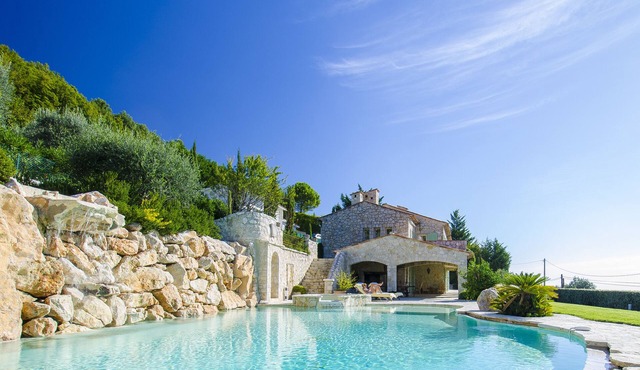 Luxury villa rental w/pool, jacuzzi, superb view near Nice, Cannes & Monaco