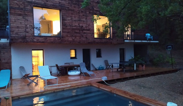 Luxury villa, green and quiet