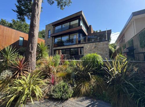 Luxury Villa - Hot Tub - Exclusive Offers - Amar Luxury Stays