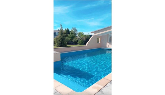 Luxury villa ideal for a family holiday, not overlooked NO HOLIDAYS