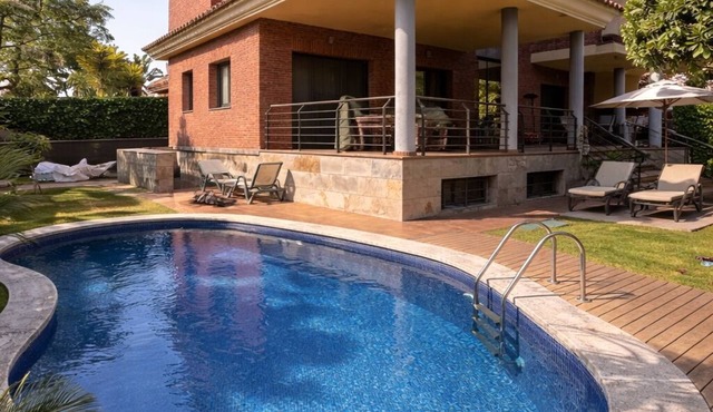 Luxury Villa in the center of Salou