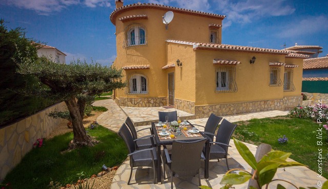 Luxury Villa Inge 400 Beach large garden, private pool, air conditioning, BBQ, terrace, WLAN, whirlpool