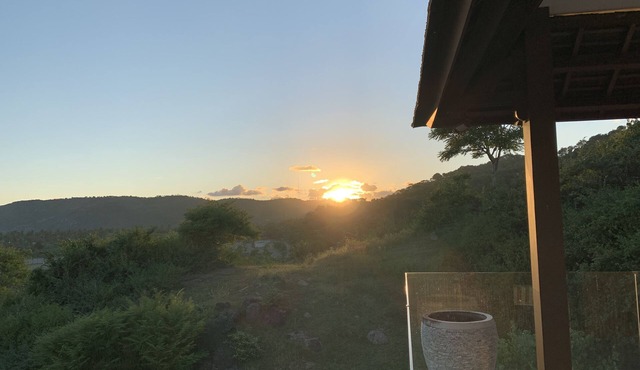 Luxury Villa just 500m to motoGP circuit and short stroll to beach. 2-6 Guests