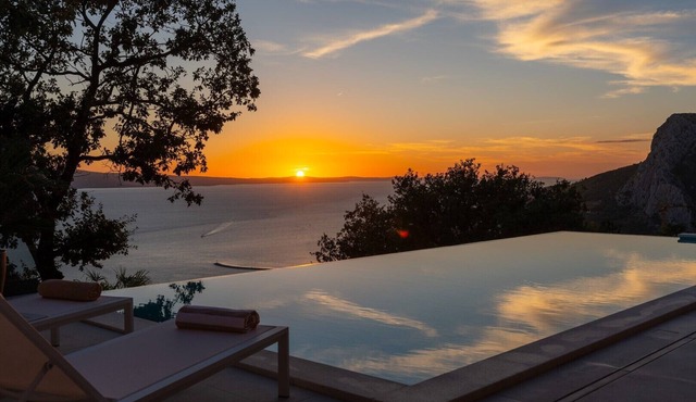 Luxury Villa La Mirada