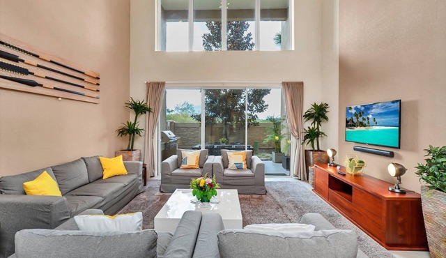 Luxury Villa Less Than A Mile From Disneyworld *Bonus Elevator*