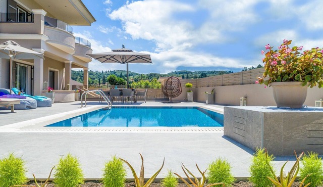 Luxury Villa Matzourana - Exclusive Villa by the Sea with swimming pool on Corfu Island, Greece