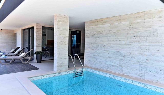 Luxury Villa Miraval with Pool