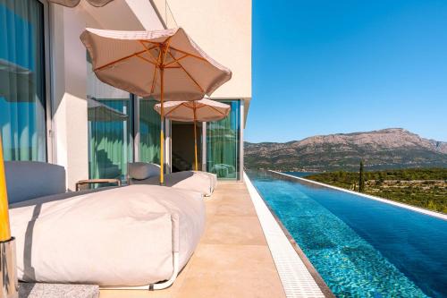 Luxury villa Morello Korčula 2 with large heated pool & wellness