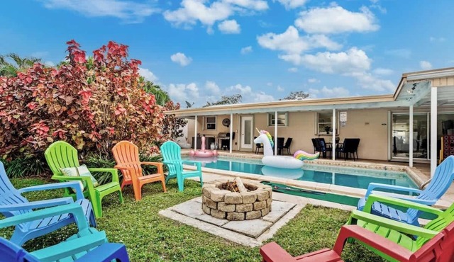 Luxury Villa Oasis with Heated Pool Near Hard Rock