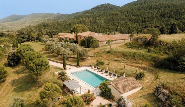 Luxury villa on 650 acre estate with pool