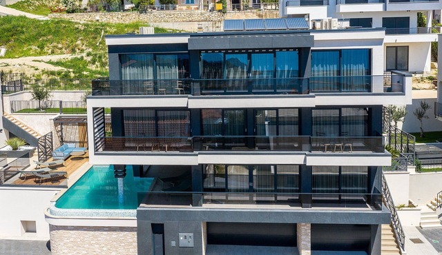 Luxury Villa Persephone with Pool