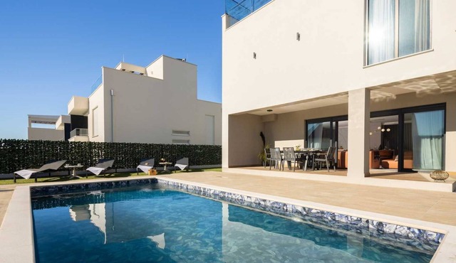 Luxury Villa Prime Magnolia with Heated Pool