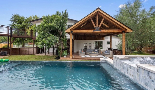 Luxury Villa Retreat, Pool, Hot tub & Fun
