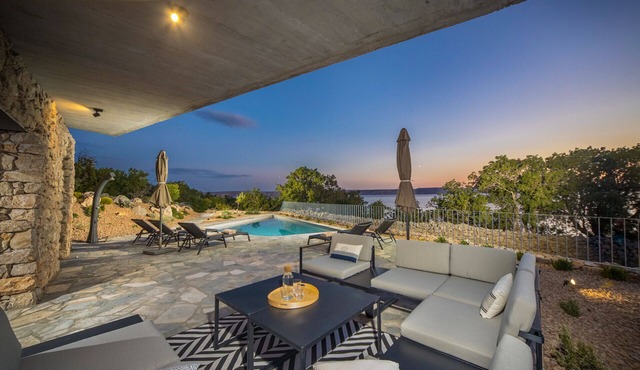 Luxury Villa Sea - with private pool and beach