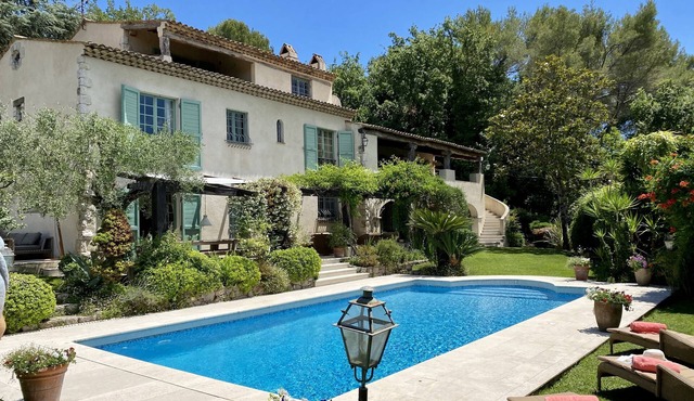 Luxury Villa sleeps 14 near Castellaras -Valbonne