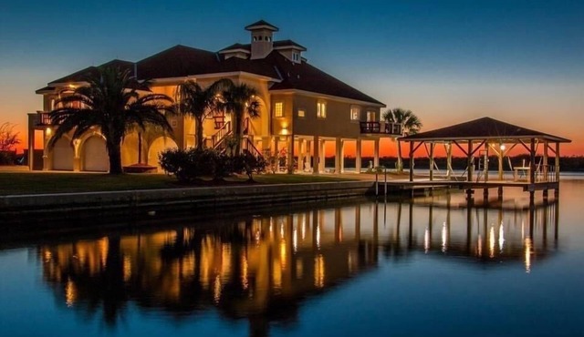 Luxury Villa on Intercostal Waterway