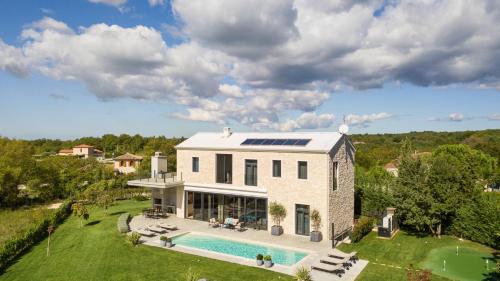 Luxury villa Valens with wellness in Tinjan
