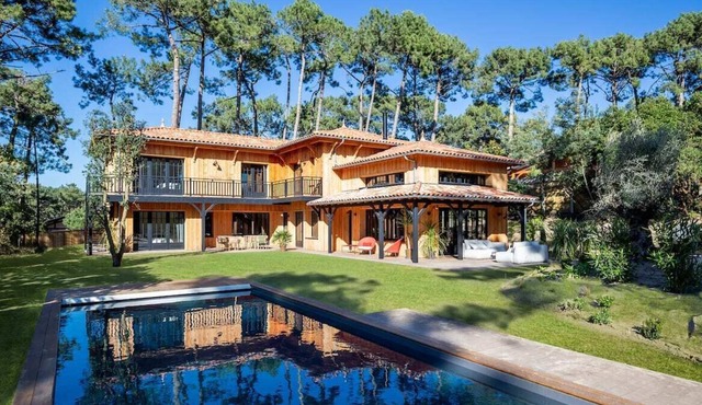 Luxury villa with heated pool