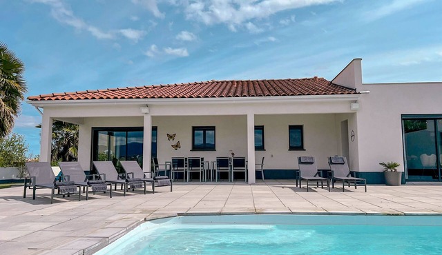 Luxury villa with pool and panoramic views