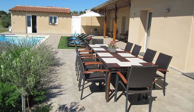 Luxury villa with pool in Thermes-Magnoac