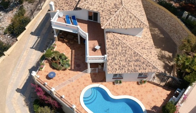 Luxury villa with heated swimming pool and fantastic view over the sea and the mountains