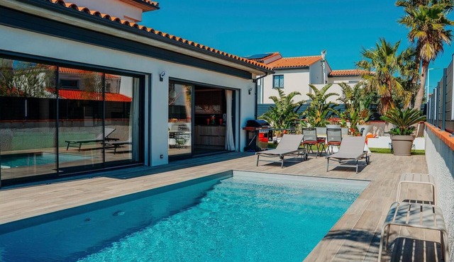 Luxury Villa with Heated Pool - 6 Pers - Saleilles, near beaches