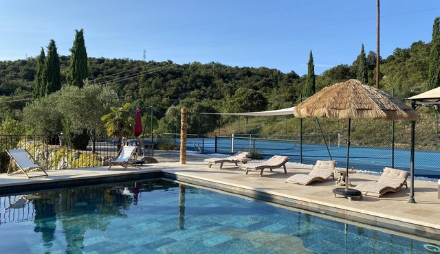 Luxury villa with heated pool and tennis court