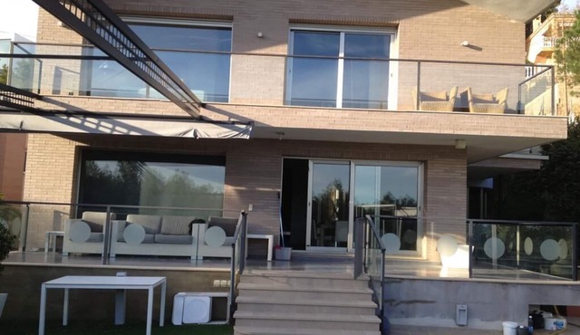 Luxury villa with pool, wifi and 2 hot tubs (exterior and interior). Benicassim