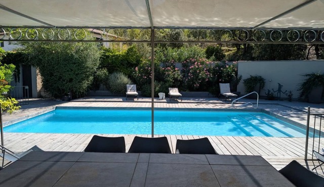 Luxury villa with pool and view of the Cévennes mountains