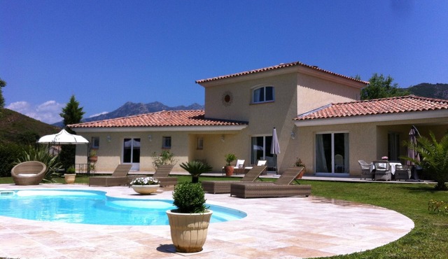 Luxury villa with pool and spa in Ajaccio