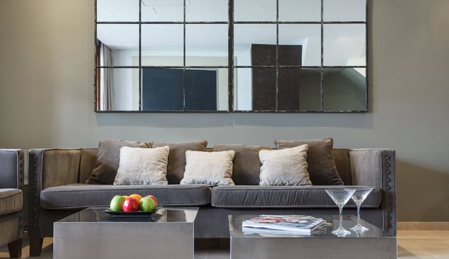 Luxury villa with pool 25km from Barcelona and 2km from the beach.