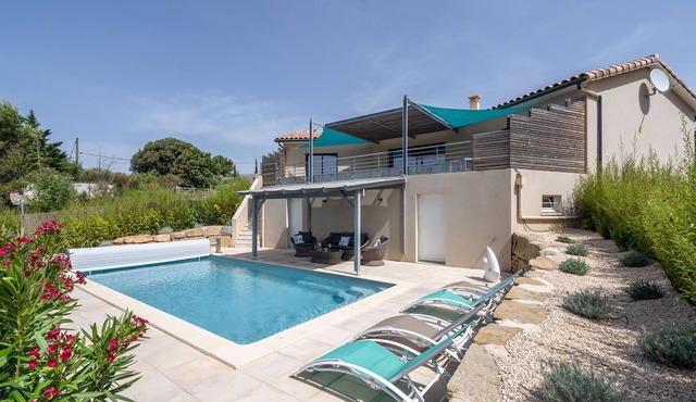 Luxury villa with private pool in Cesseras
