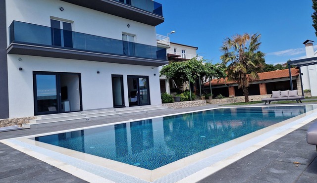 Luxury villa with private swimming pool